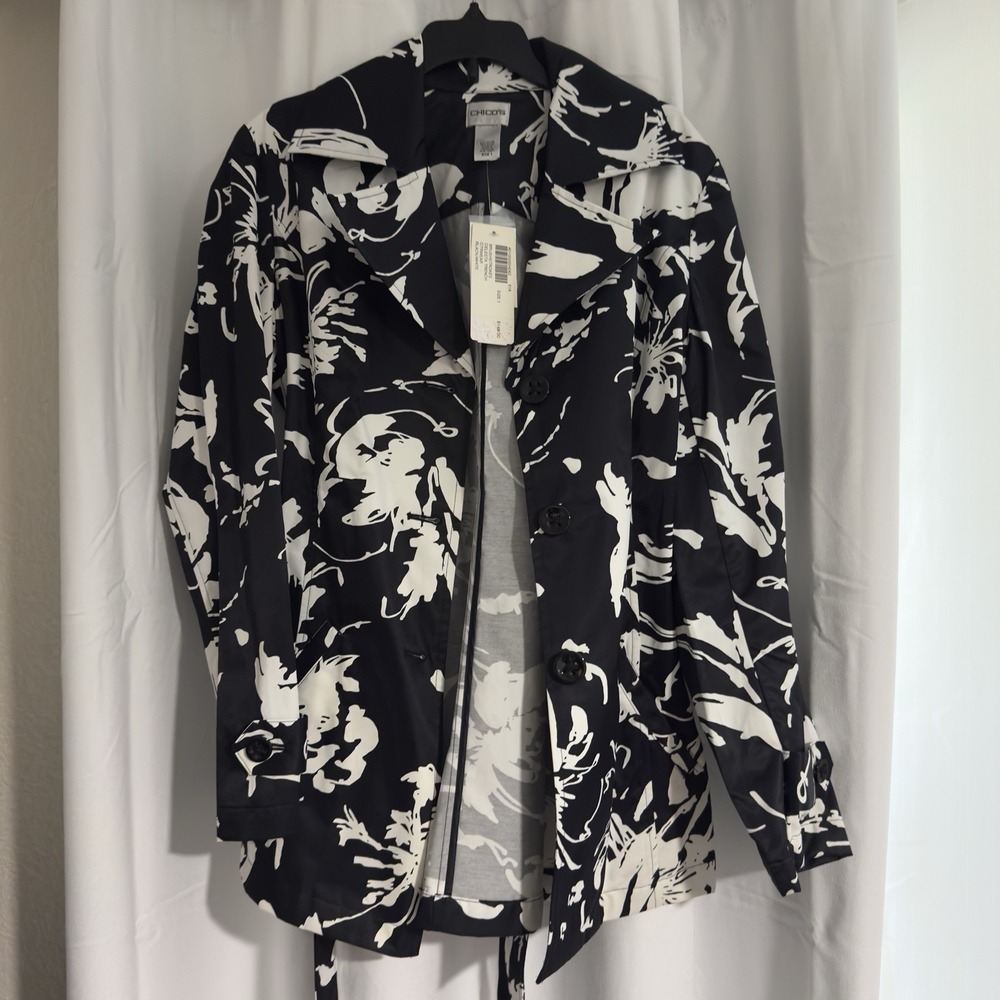 NWT Chicos Size 1 Black And White Jacket